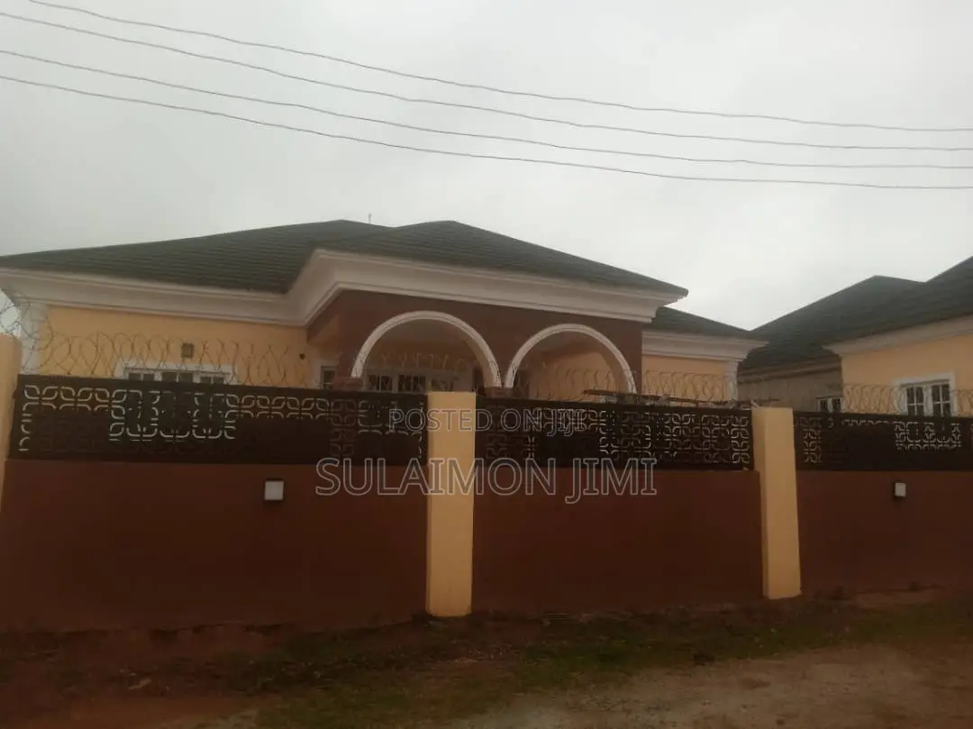 3bdrm Bungalow in Idu Industrial for rent in Idu Industrial