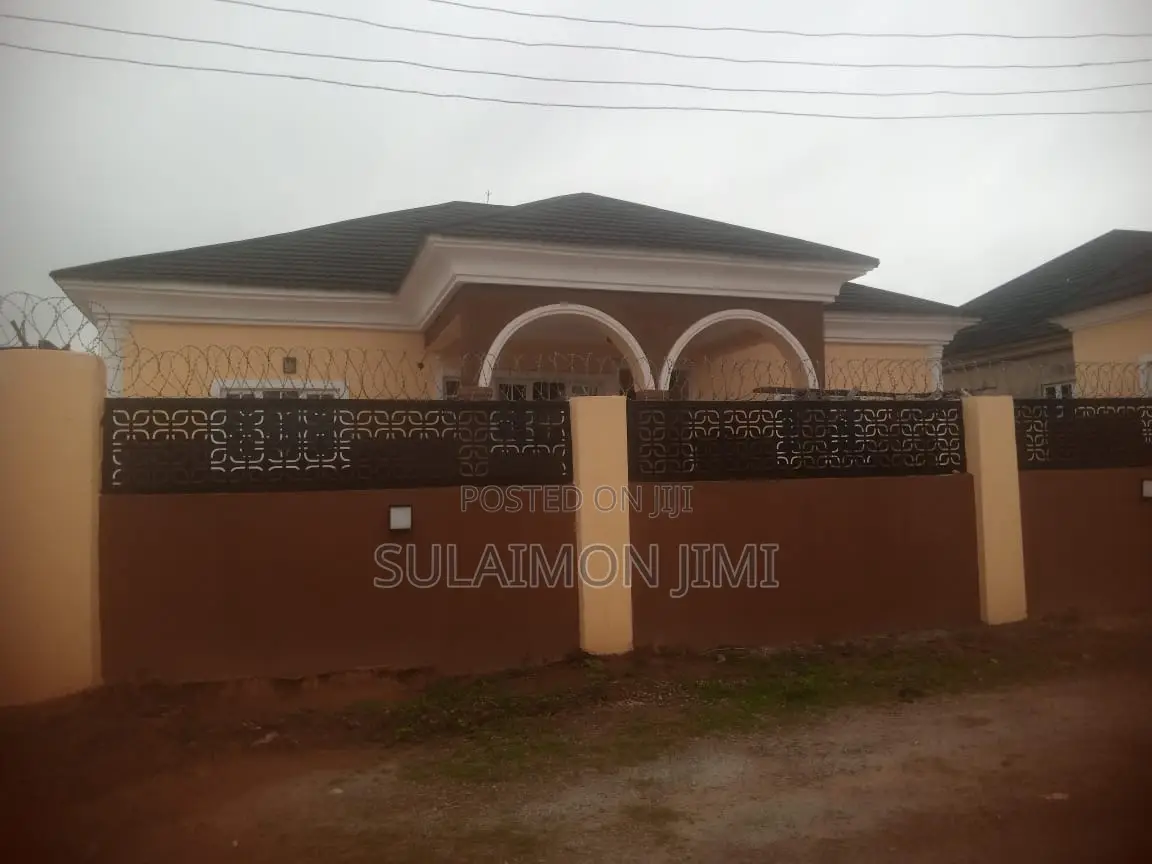 3bdrm Bungalow in Idu Industrial for rent in Idu Industrial