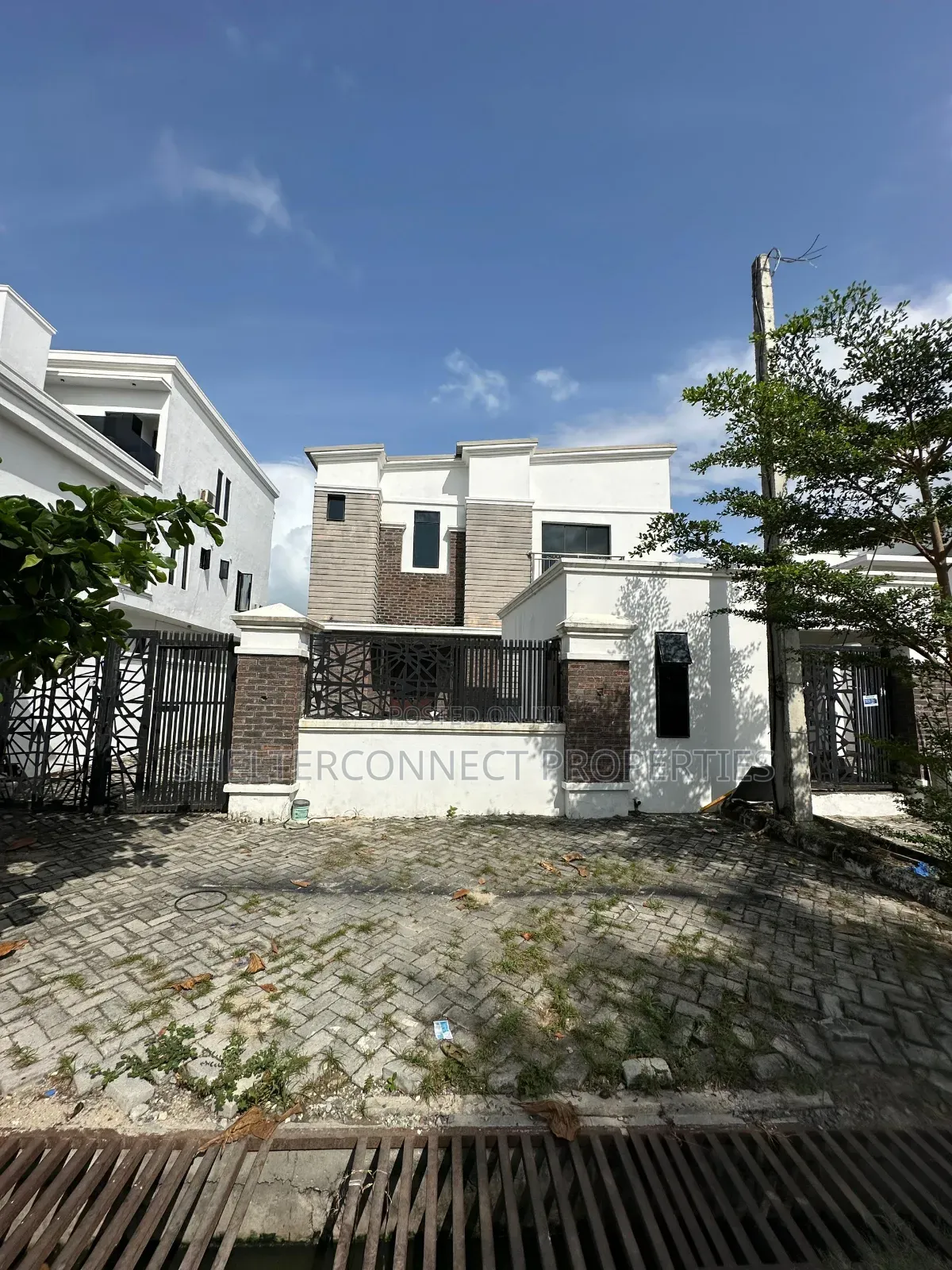 5bdrm Duplex in Lekki Expressway for sale in Lekki Expressway
