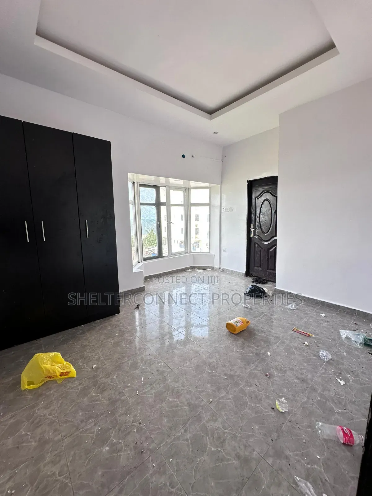 Mini Flat in Chevron for rent in Chevron