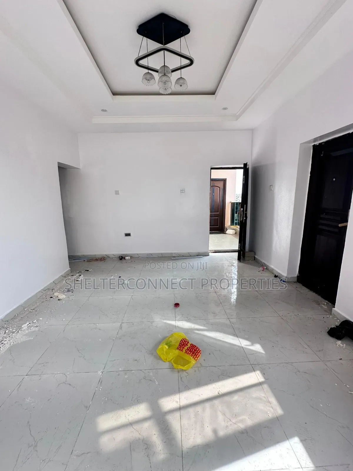 Mini Flat in Chevron for rent in Chevron