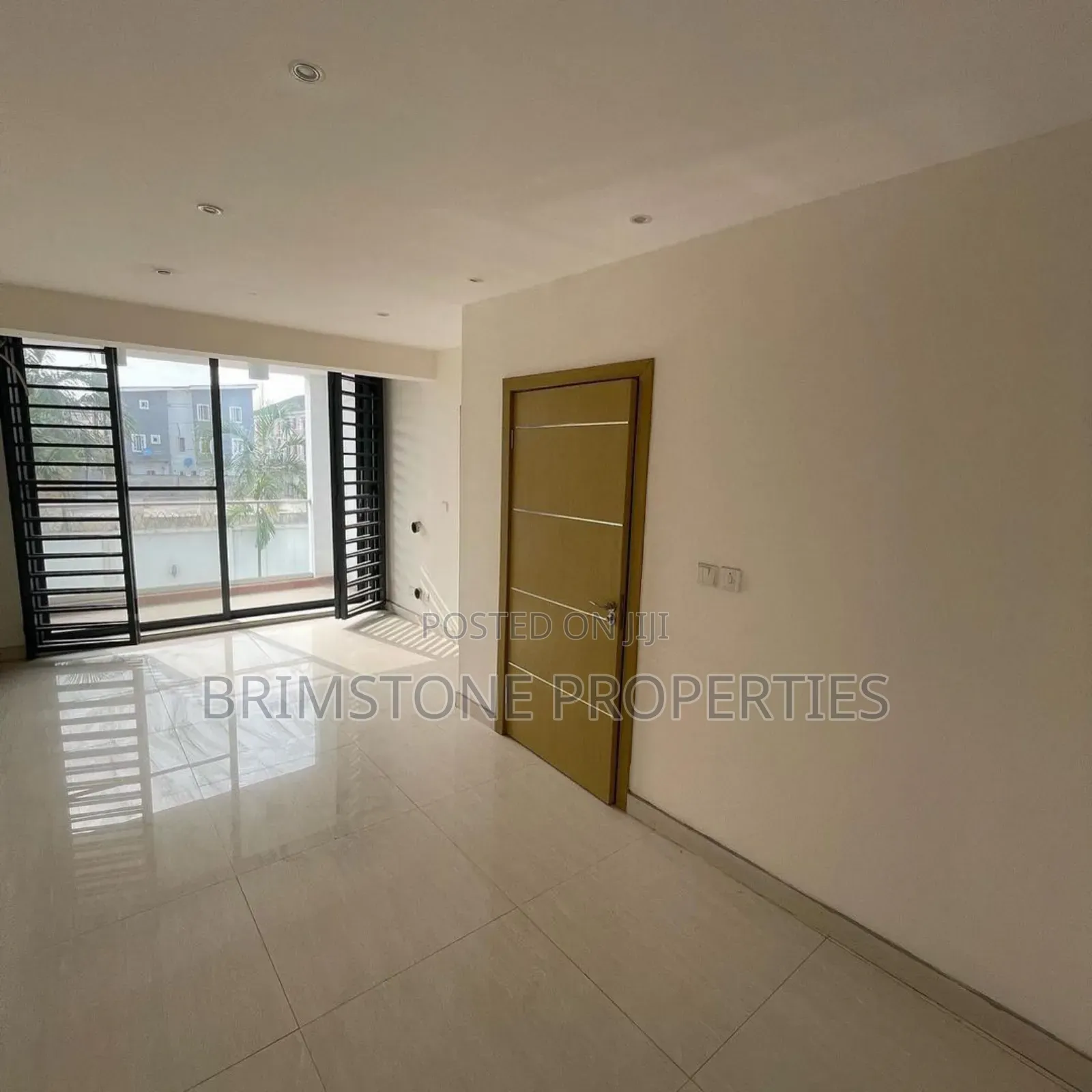 Furnished 4bdrm Duplex in Chevron for rent in Chevron