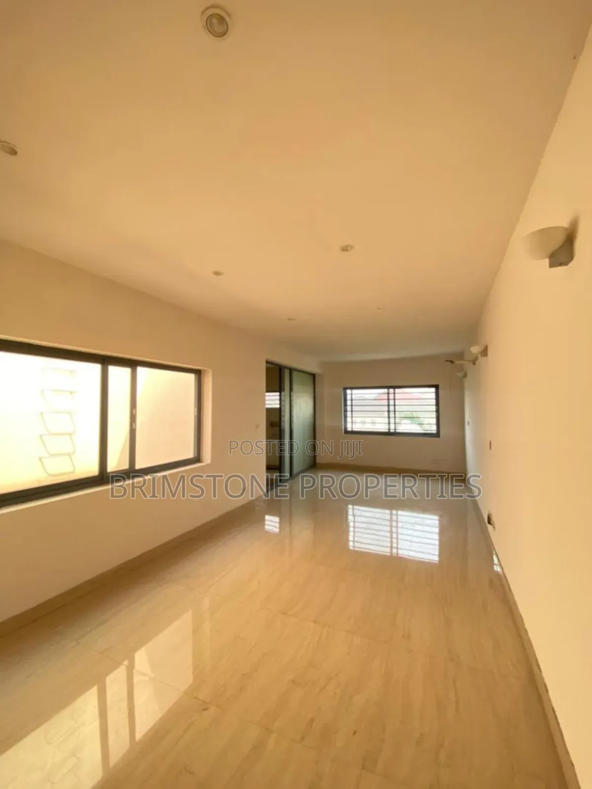 Furnished 4bdrm Duplex in Chevron for rent in Chevron