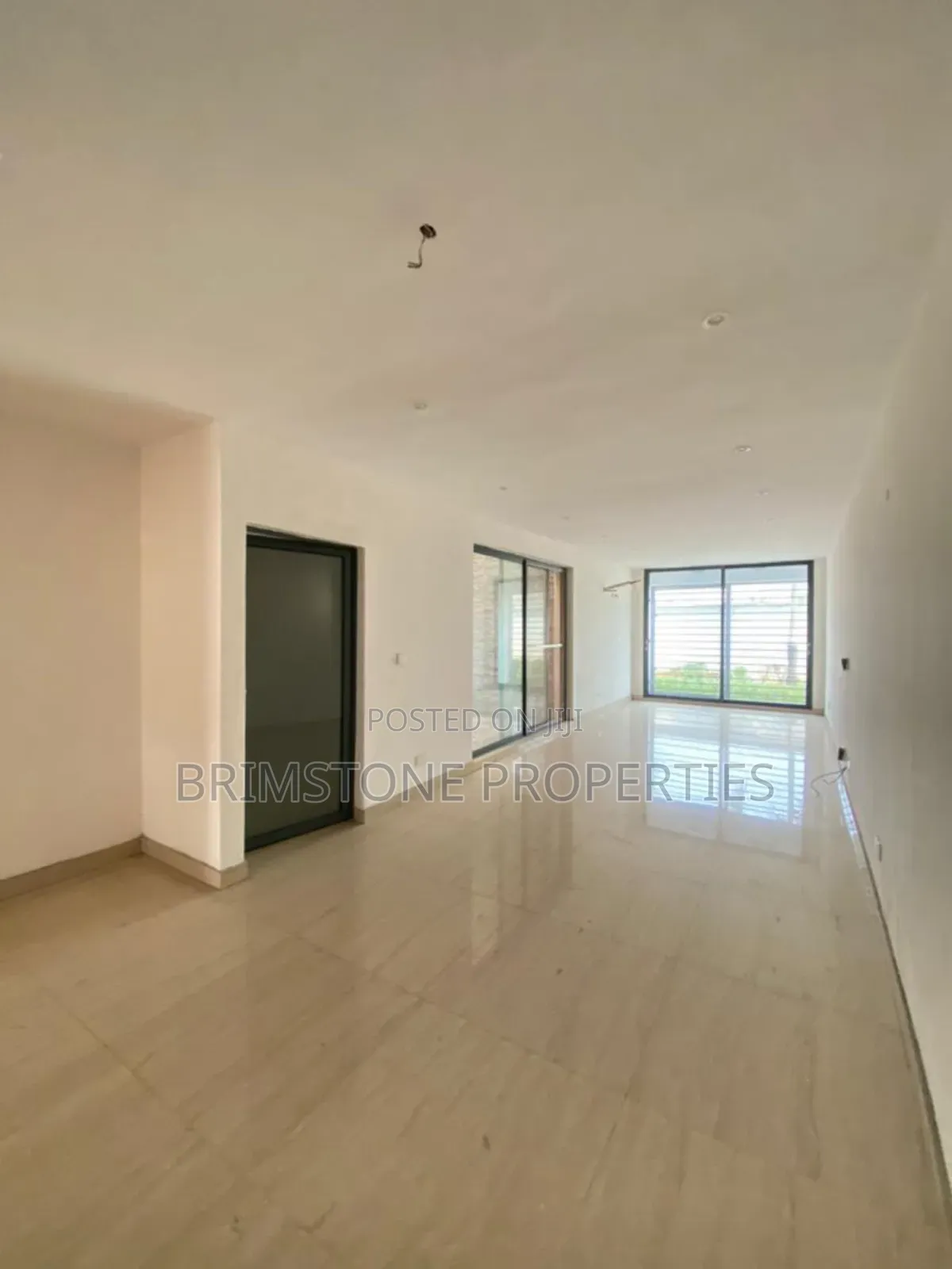 Furnished 4bdrm Duplex in Chevron for rent in Chevron