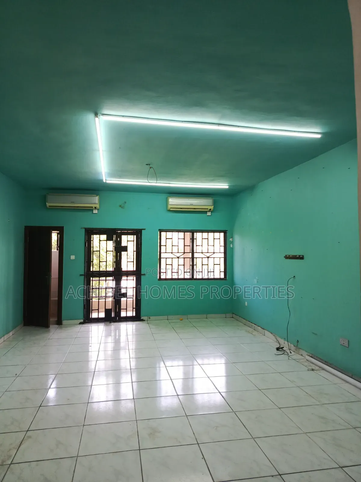 3bdrm Apartment in Off Adeola Odeku for rent in Adeola Odeku