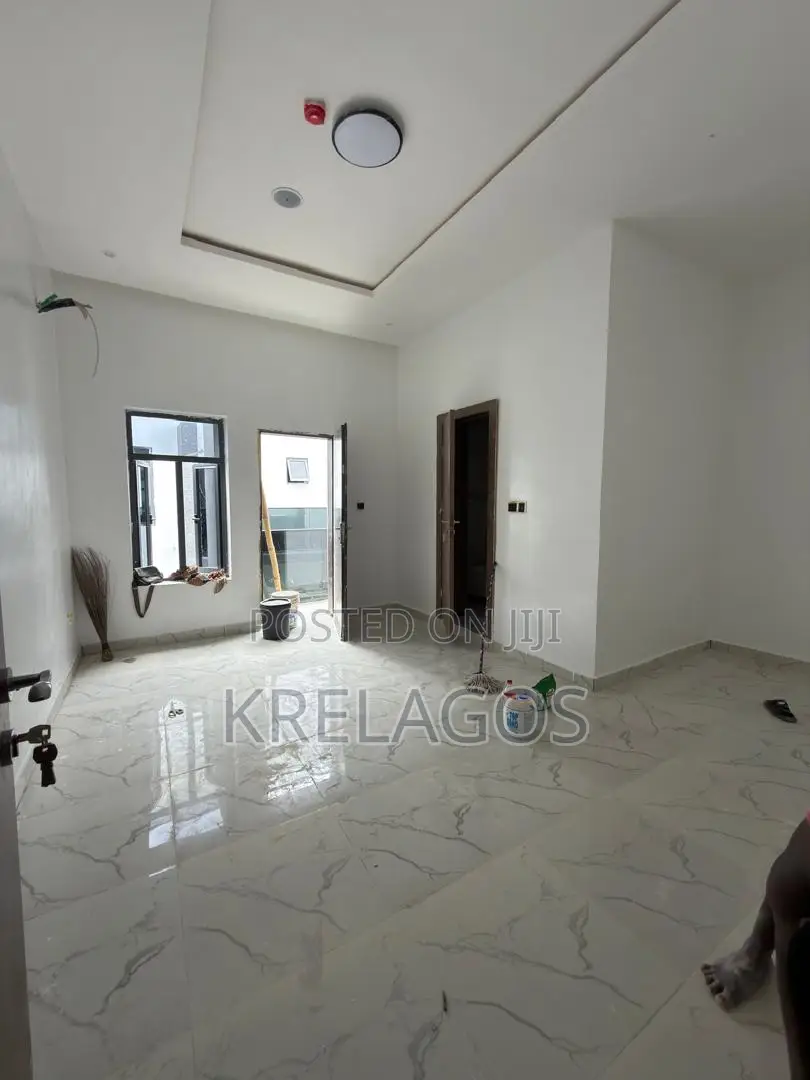 3bdrm Duplex in Ologolo for sale in Ologolo