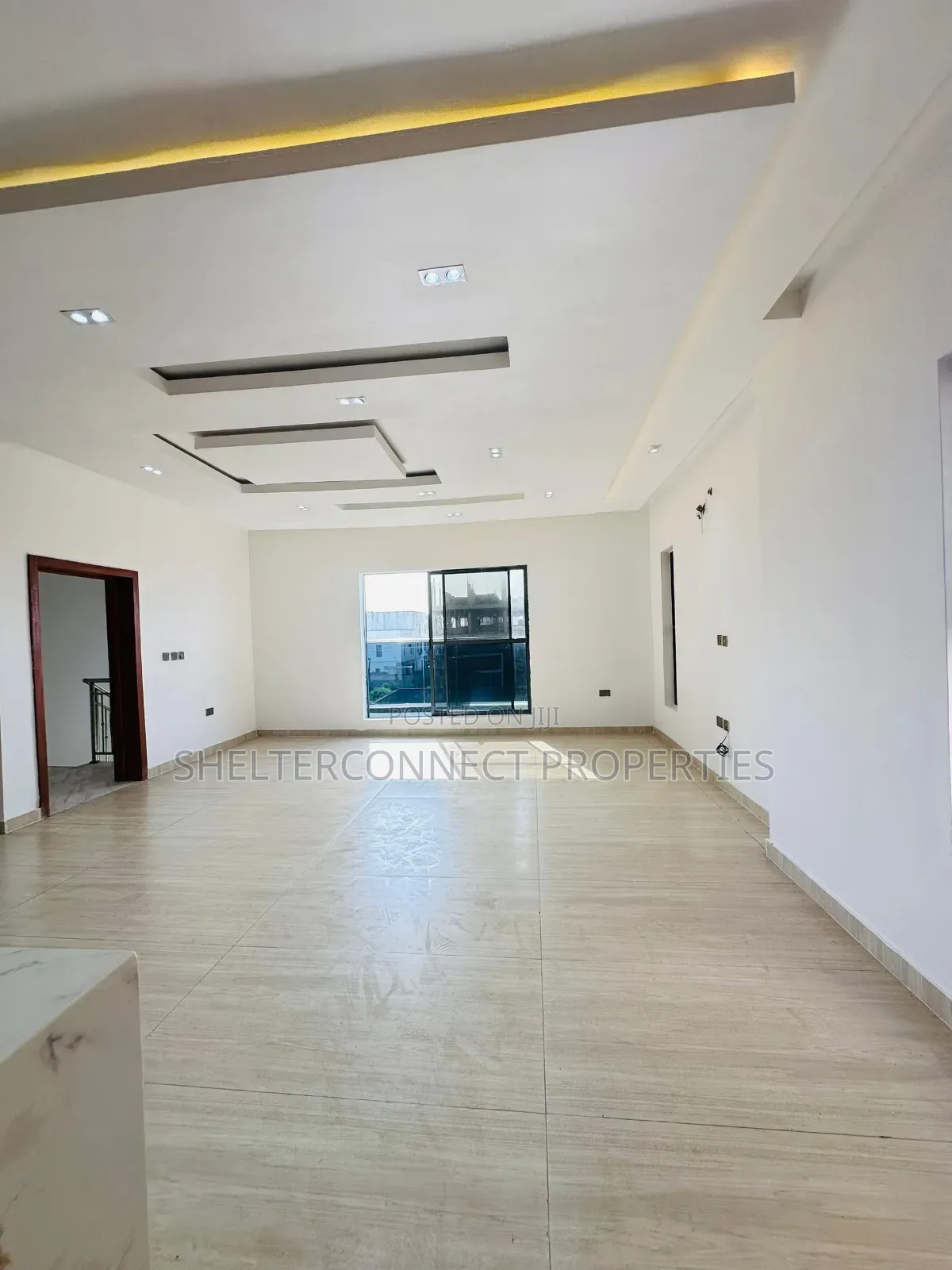 2bdrm Apartment in Chevron for rent in Chevron