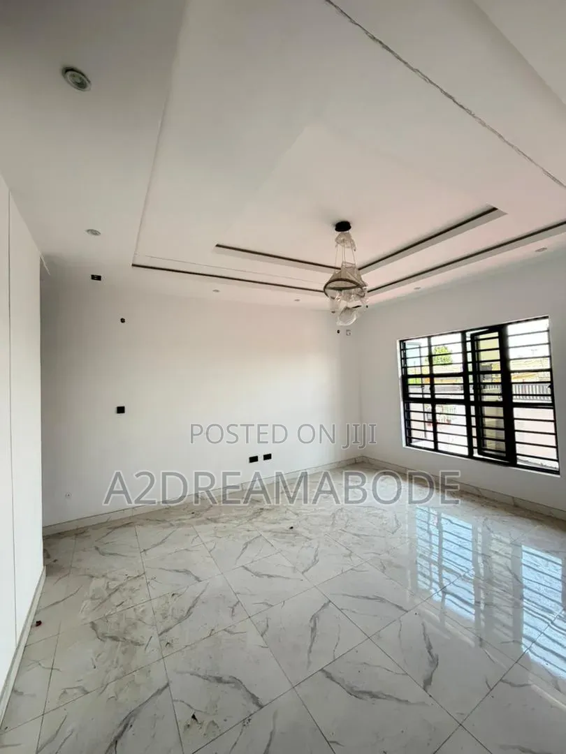 4bdrm Duplex in Agege, Oko-Oba for sale in Oko-Oba