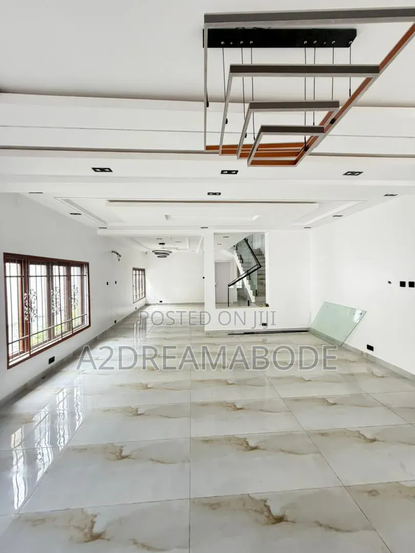 6bdrm Duplex in Ikeja Gra for sale in Ikeja GRA