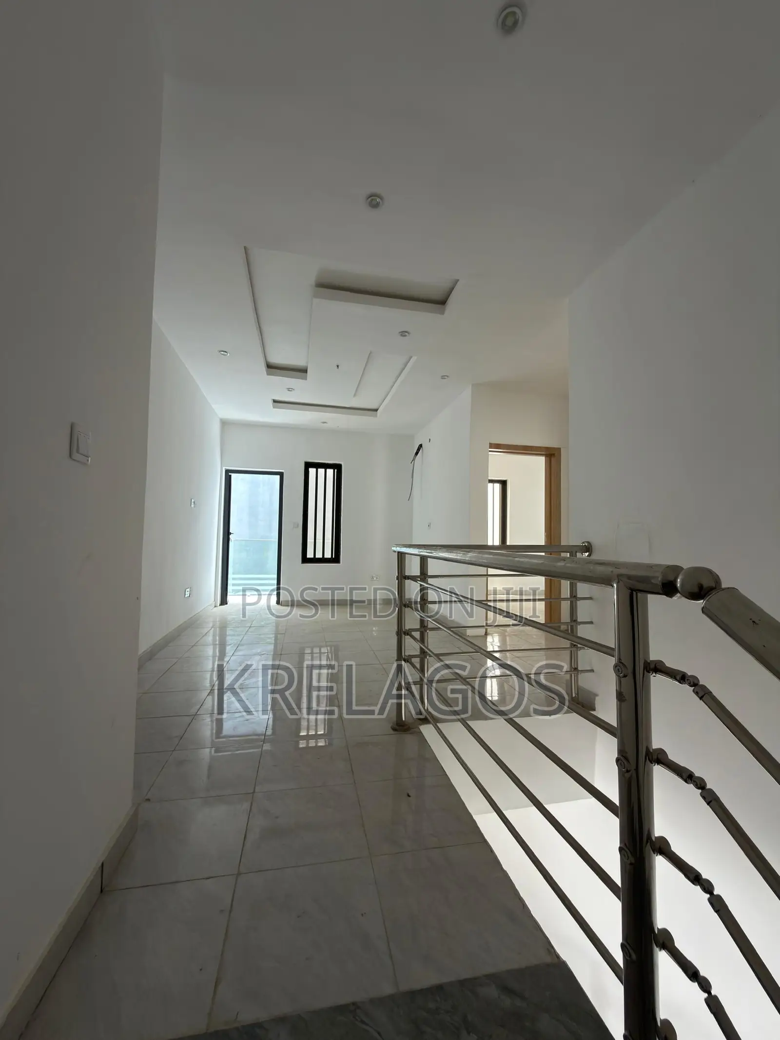 4bdrm Duplex in Ologolo for sale in Ologolo