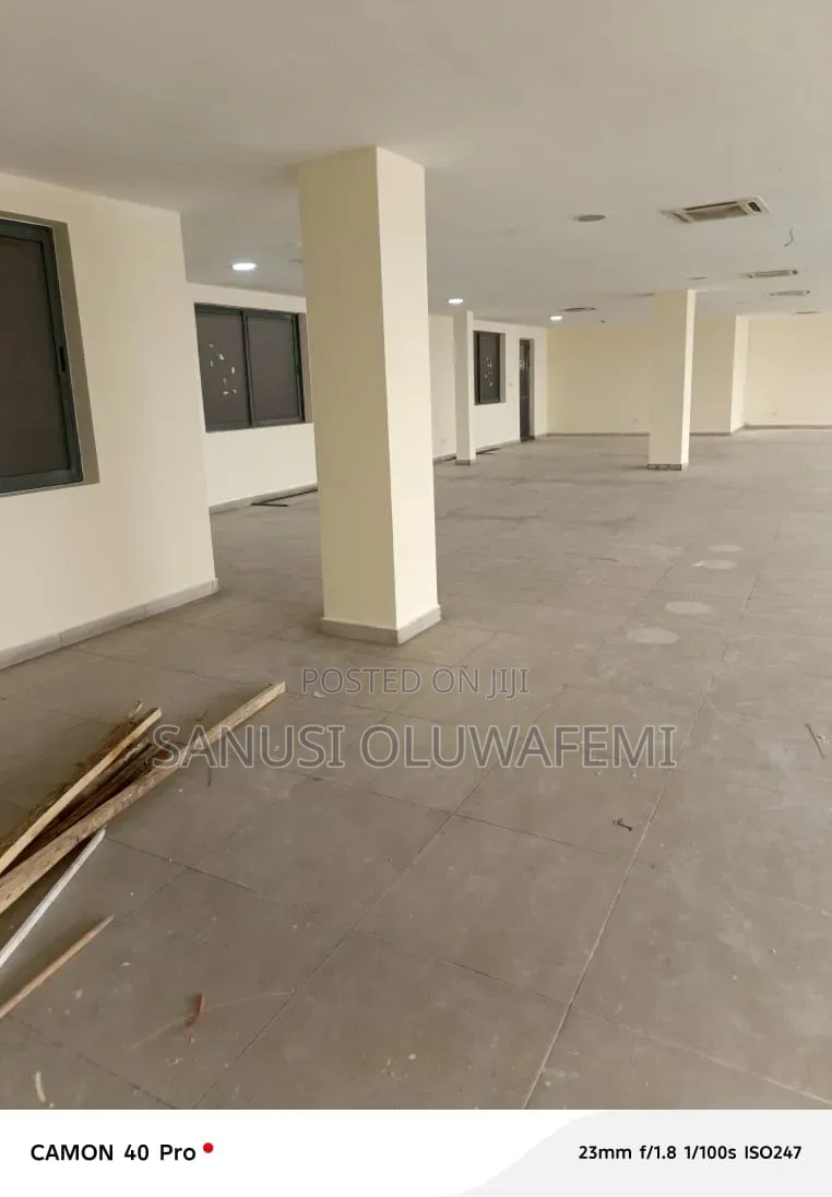Open Plan Office Space Available for Lease in Opebi