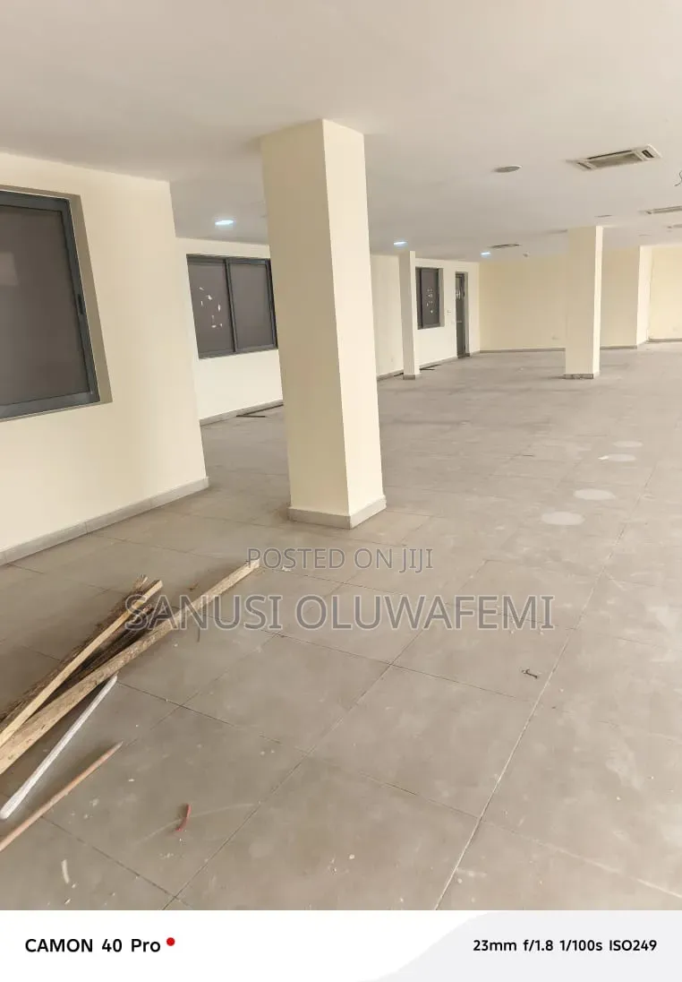 Open Plan Office Space Available for Lease in Opebi