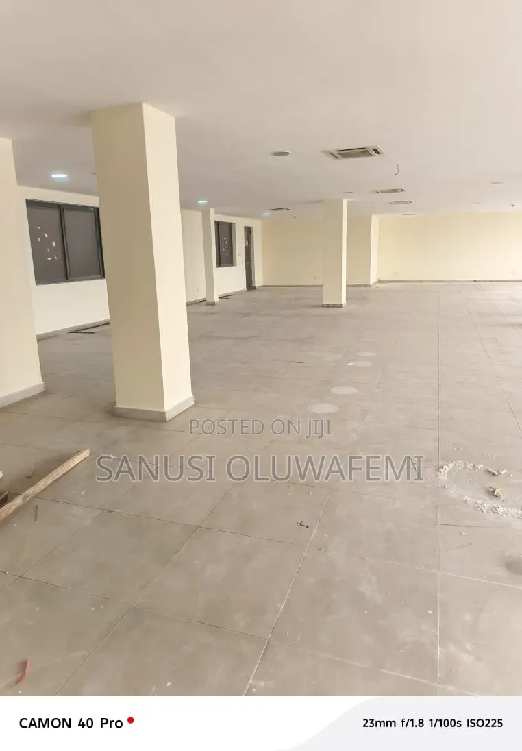 Open Plan Office Space Available for Lease in Opebi