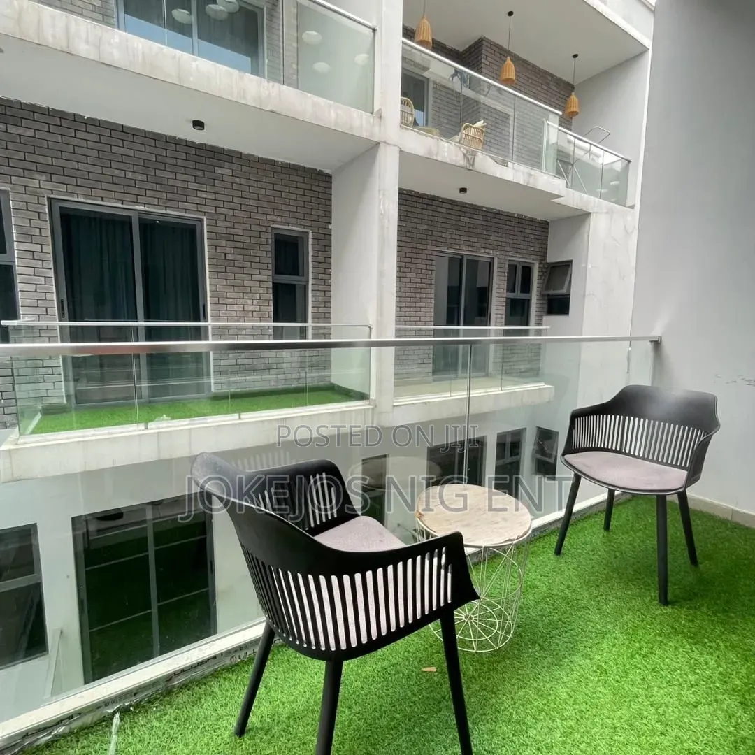 Furnished 2bdrm Maisonette in Lekki Phase 1 for sale in Lekki Phase 1