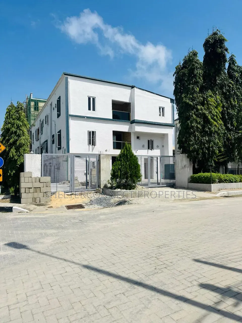 1bdrm Apartment in Lekki Expressway for sale in Lekki Expressway