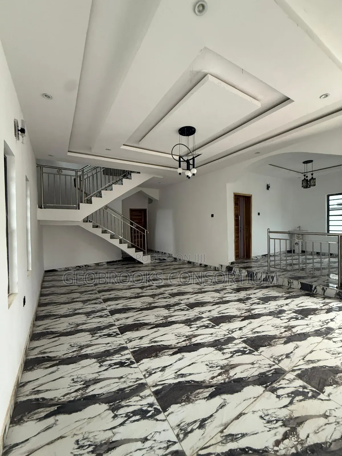 4bdrm Duplex in Kolapo Ishola Gra, Akobo for sale in Akobo