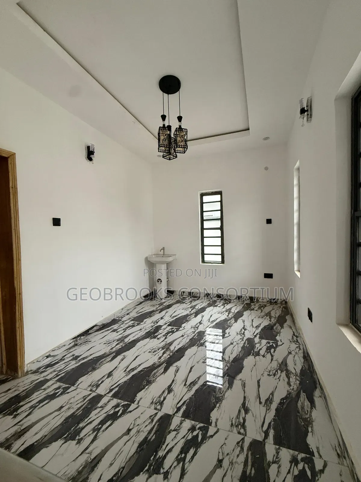 4bdrm Duplex in Kolapo Ishola Gra, Akobo for sale in Akobo