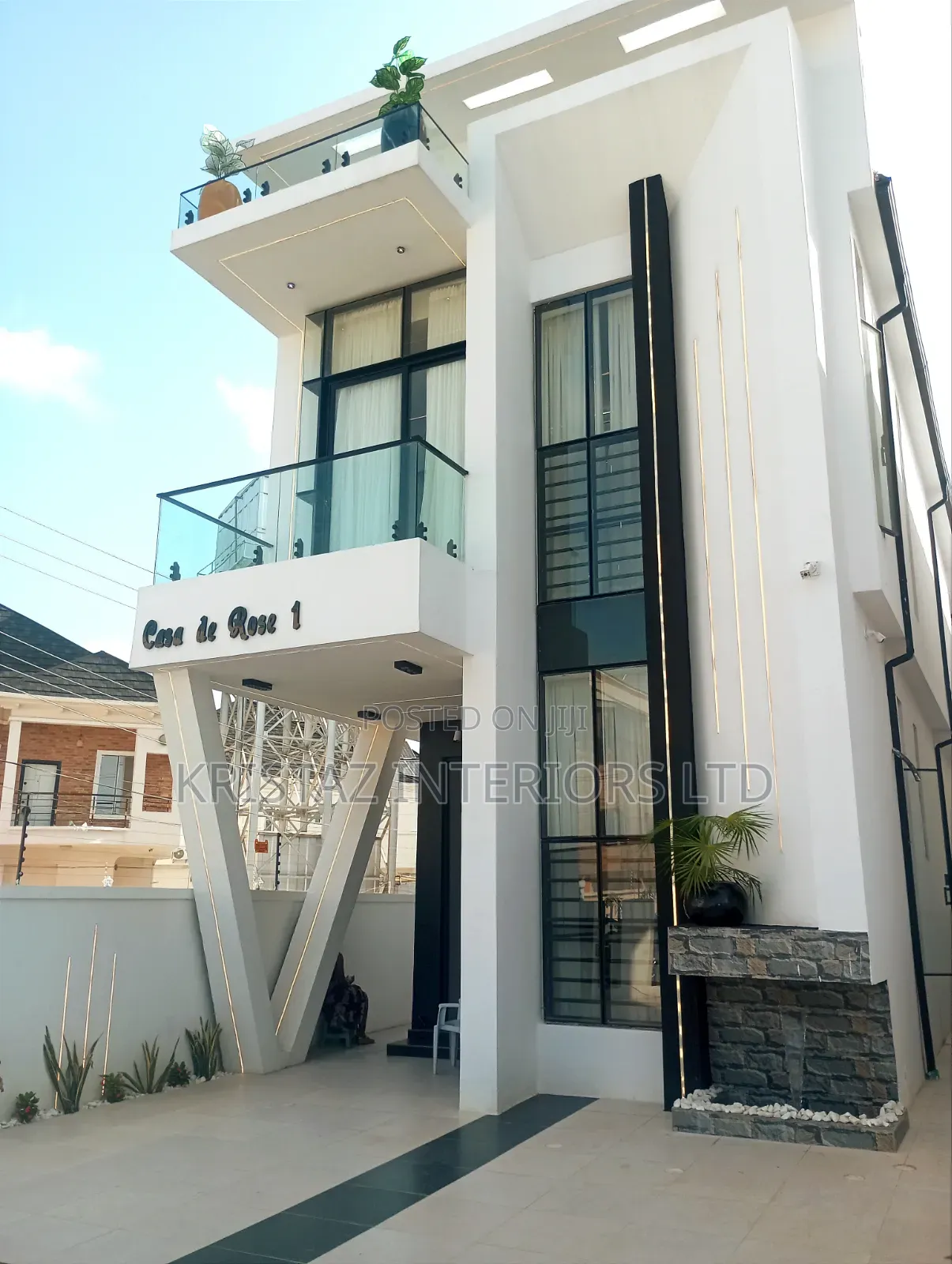 5bdrm Duplex in Ikota for sale in Ikota