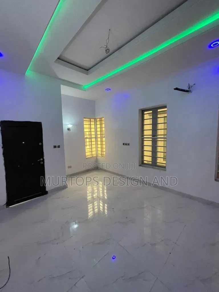4bdrm Townhouse/Terrace in Lekki Phase 2 for sale in Lekki Phase 2