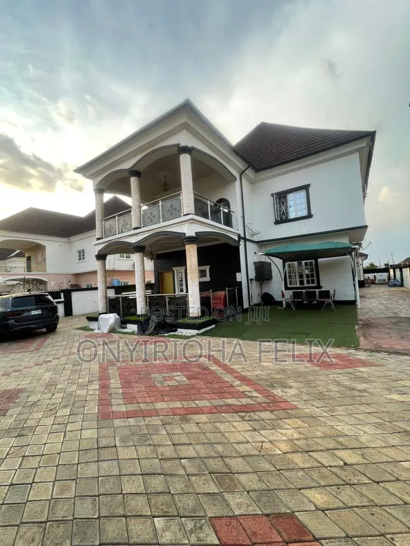 4bdrm Duplex in Copa Cobena, Zone B for sale in Zone B