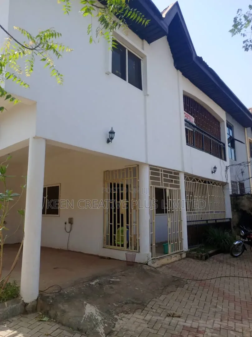 5bdrm Duplex in Phase 4 Kubwa for sale in Kubwa