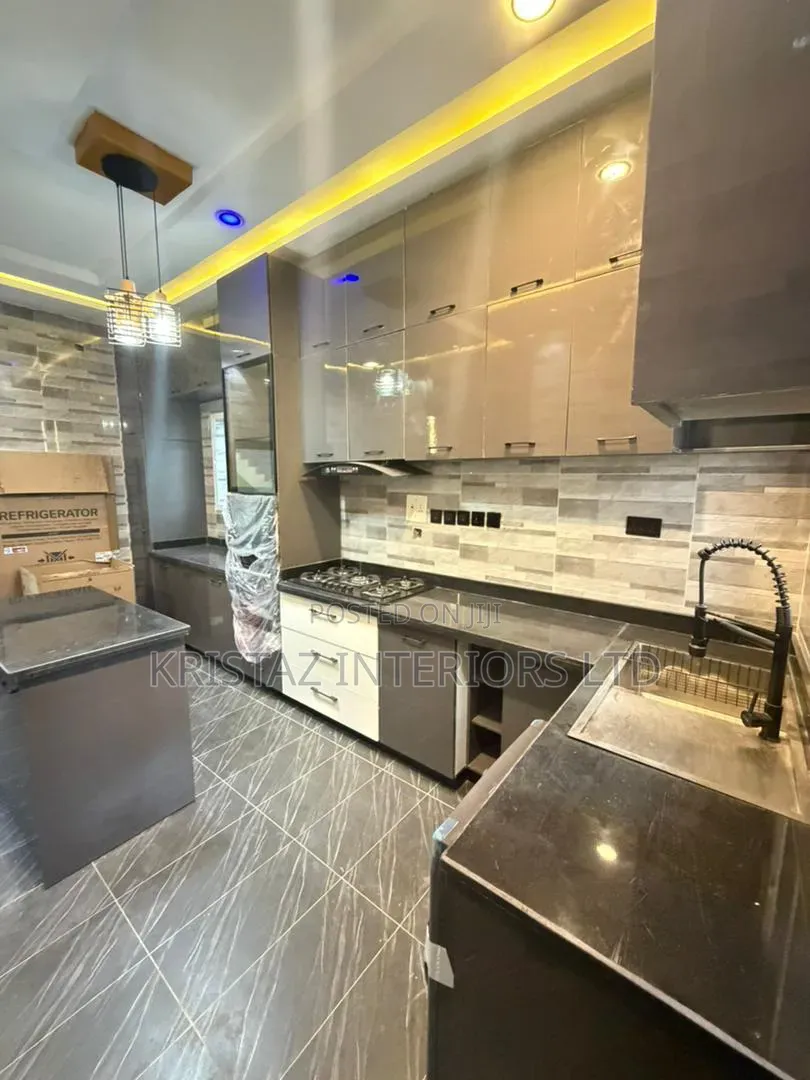 4bdrm Duplex in Osapa london for sale in Osapa london