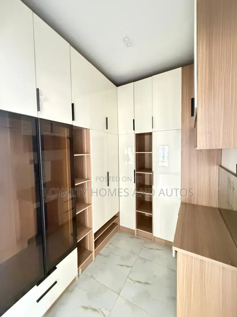 4bdrm Duplex in Ikeja GRA for sale in Ikeja GRA