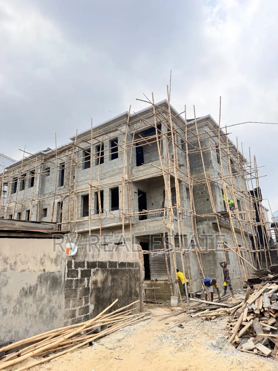 3bdrm Apartment in Opebi for sale in Opebi