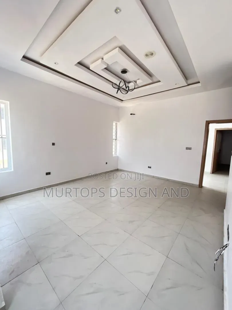 4bdrm Duplex in Ikota Gra for rent in Ikota