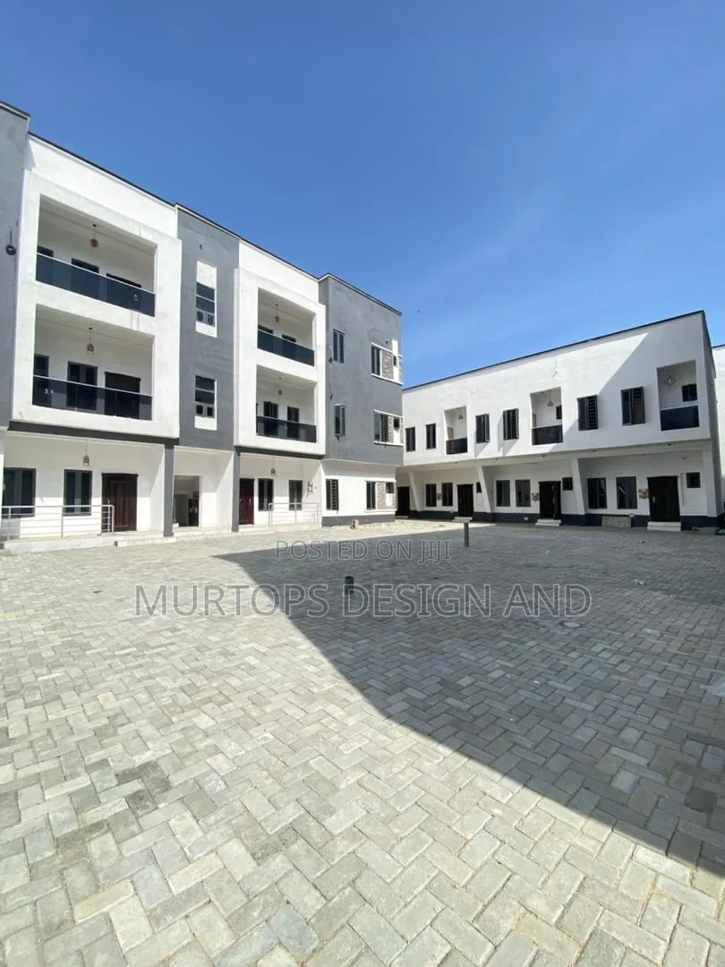 2bdrm Apartment in Crown Estate for sale in Crown Estate