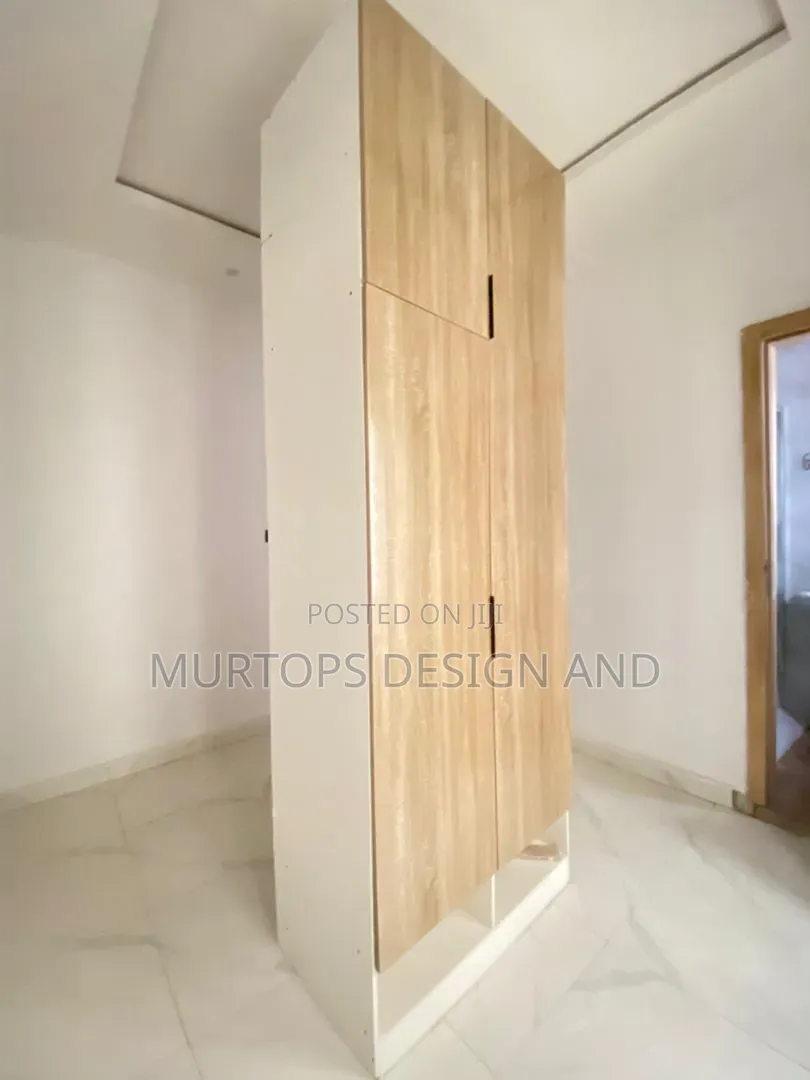 2bdrm Apartment in Crown Estate for sale in Crown Estate