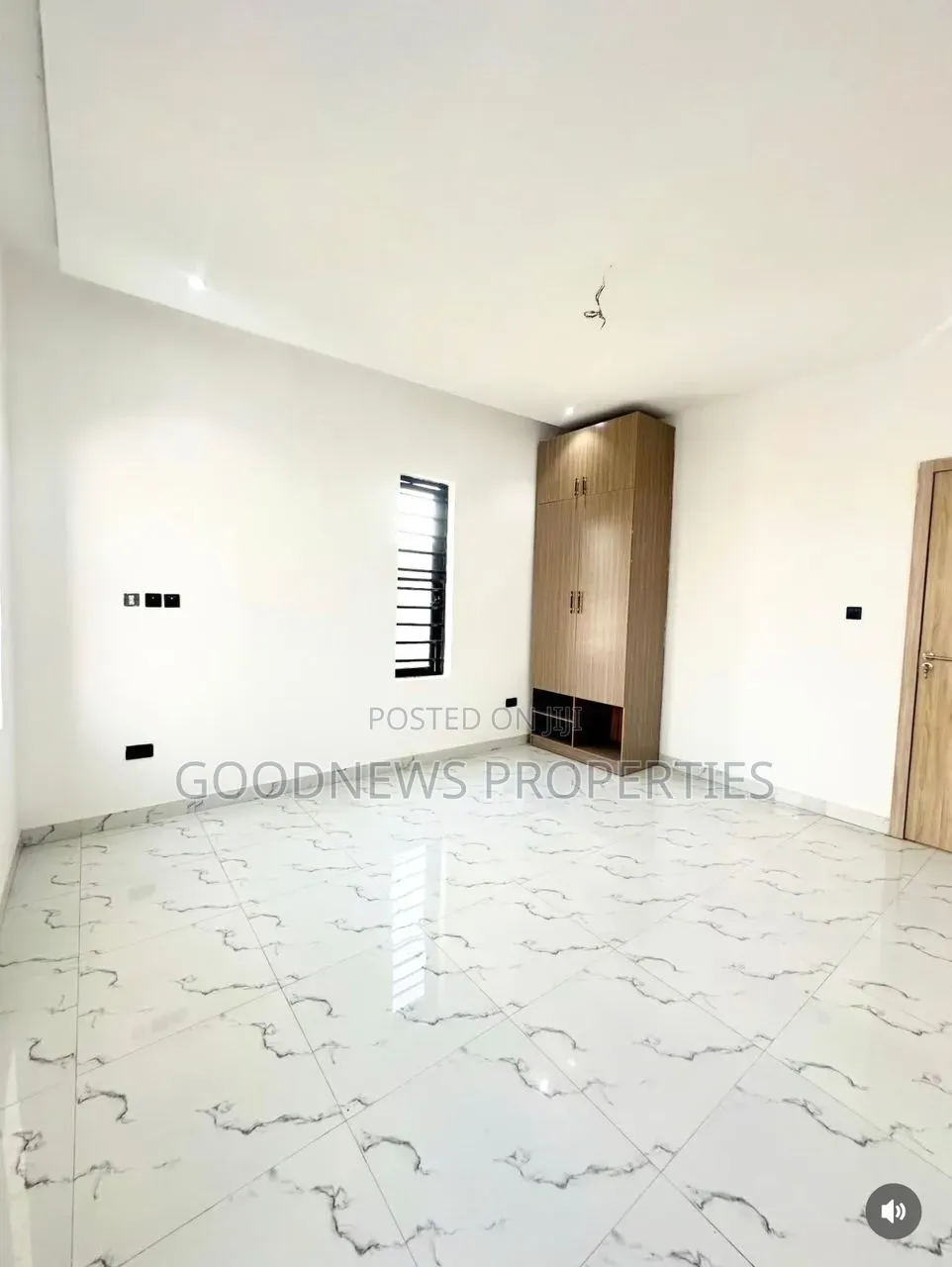 4bdrm Duplex in Orchid Road,, Ikota for sale in Ikota