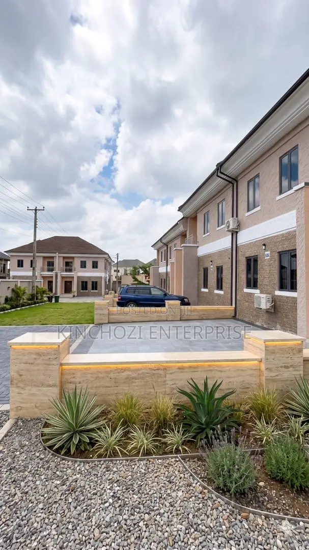 3bdrm Duplex in Apo, Zone B for rent in Zone B