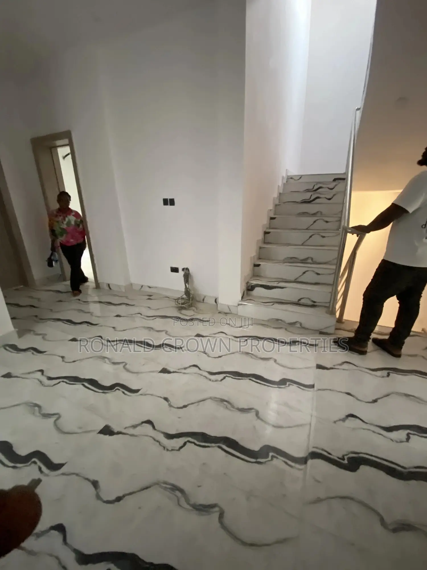 5bdrm Duplex in Ago Palace for rent in Ago Palace