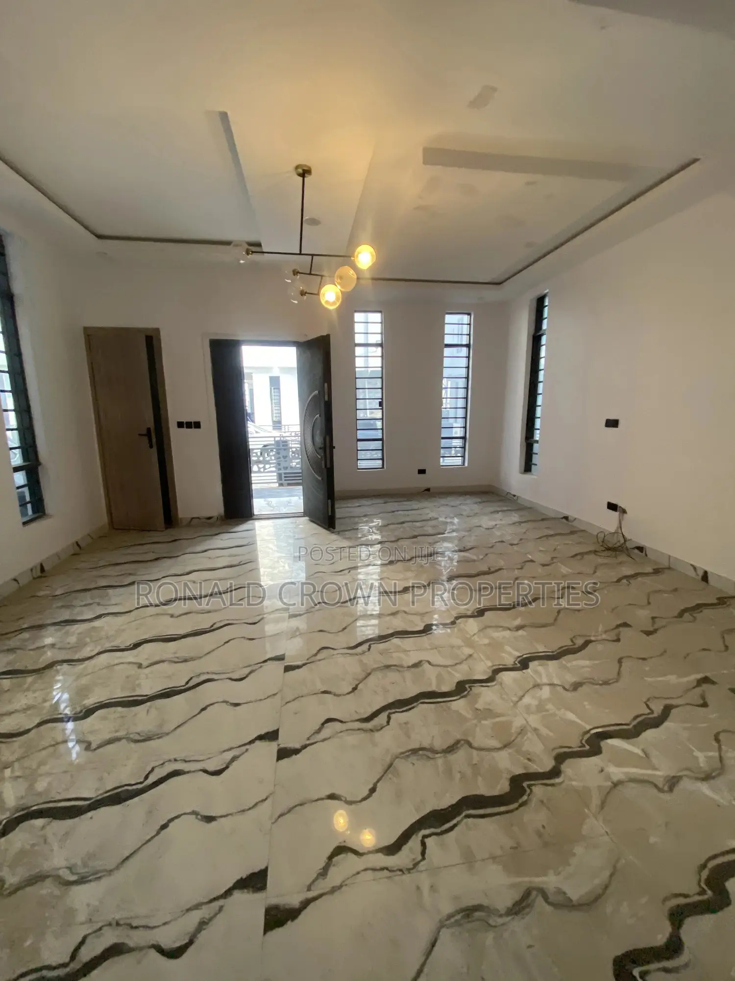 5bdrm Duplex in Ago Palace for rent in Ago Palace