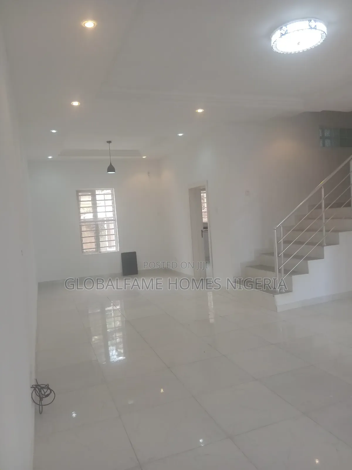 3bdrm Duplex in Mini Estate At for rent in Lakowe