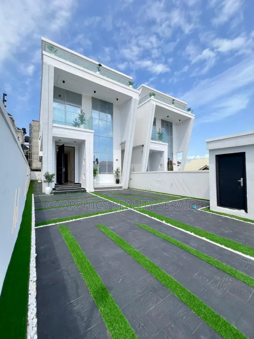 5bdrm Duplex in Ologolo for sale in Ologolo