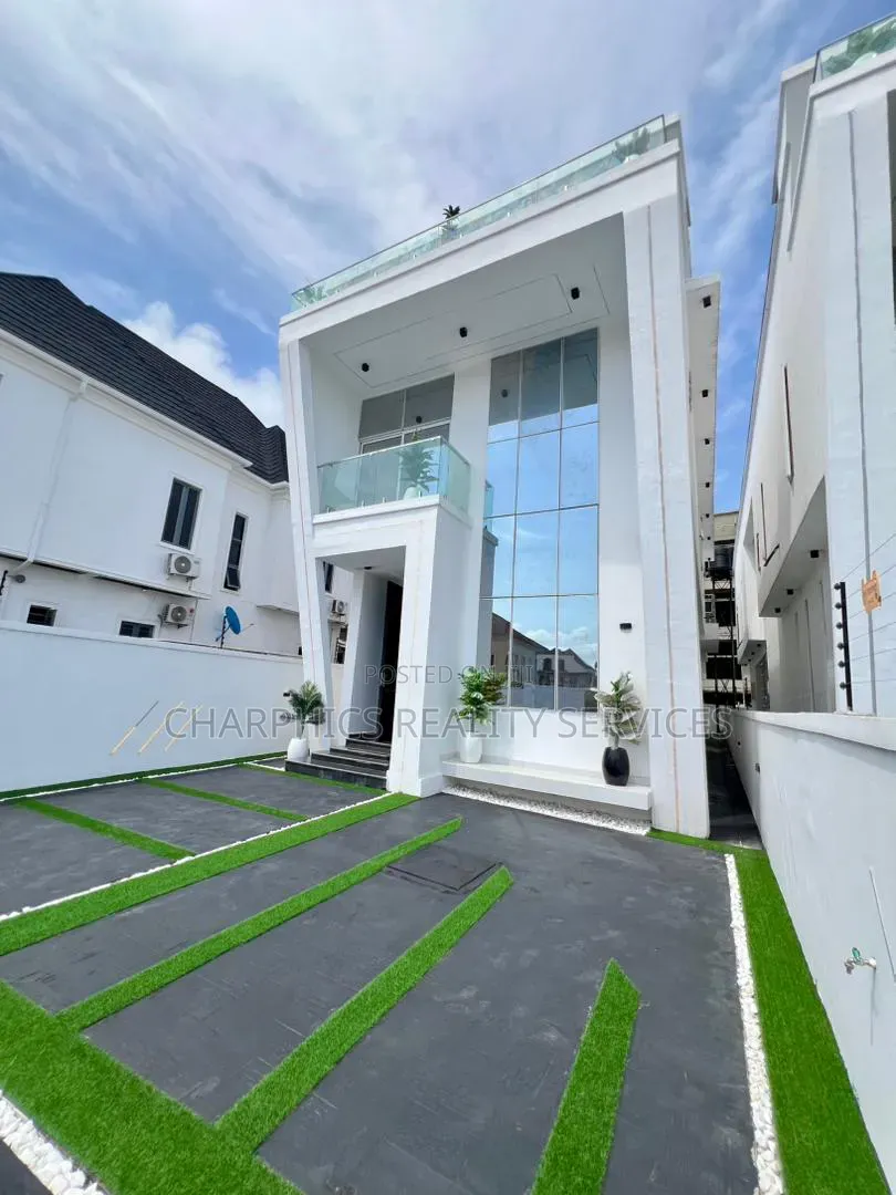 5bdrm Duplex in Ologolo for sale in Ologolo
