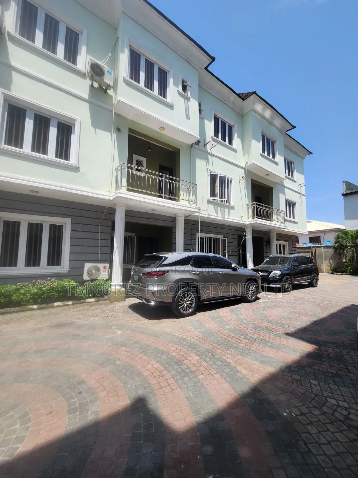 3bdrm Apartment in Osapa london for rent in Osapa london