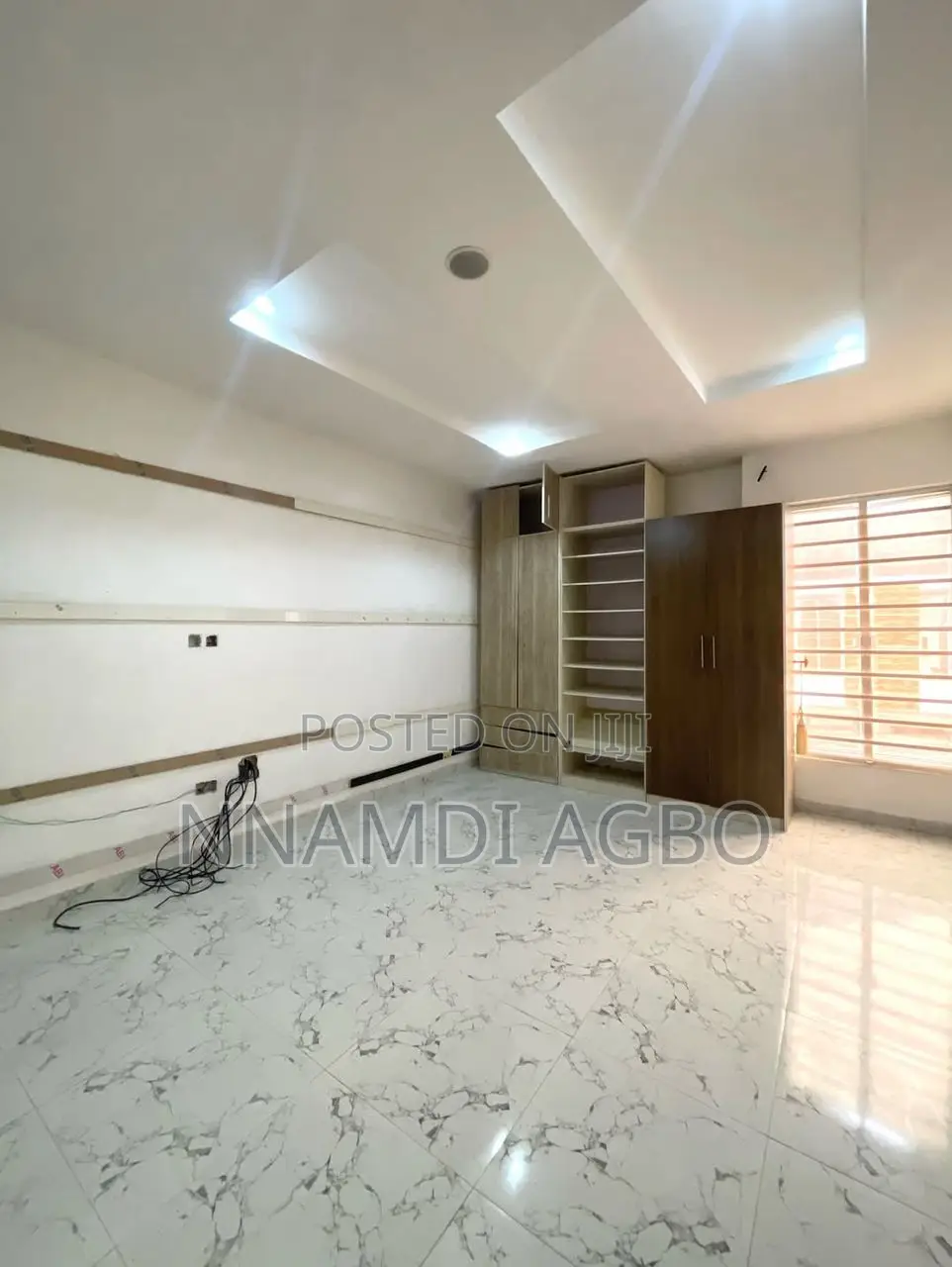 4bdrm Duplex in Chevron for rent in Chevron
