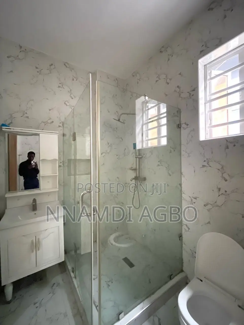 4bdrm Duplex in Chevron for rent in Chevron