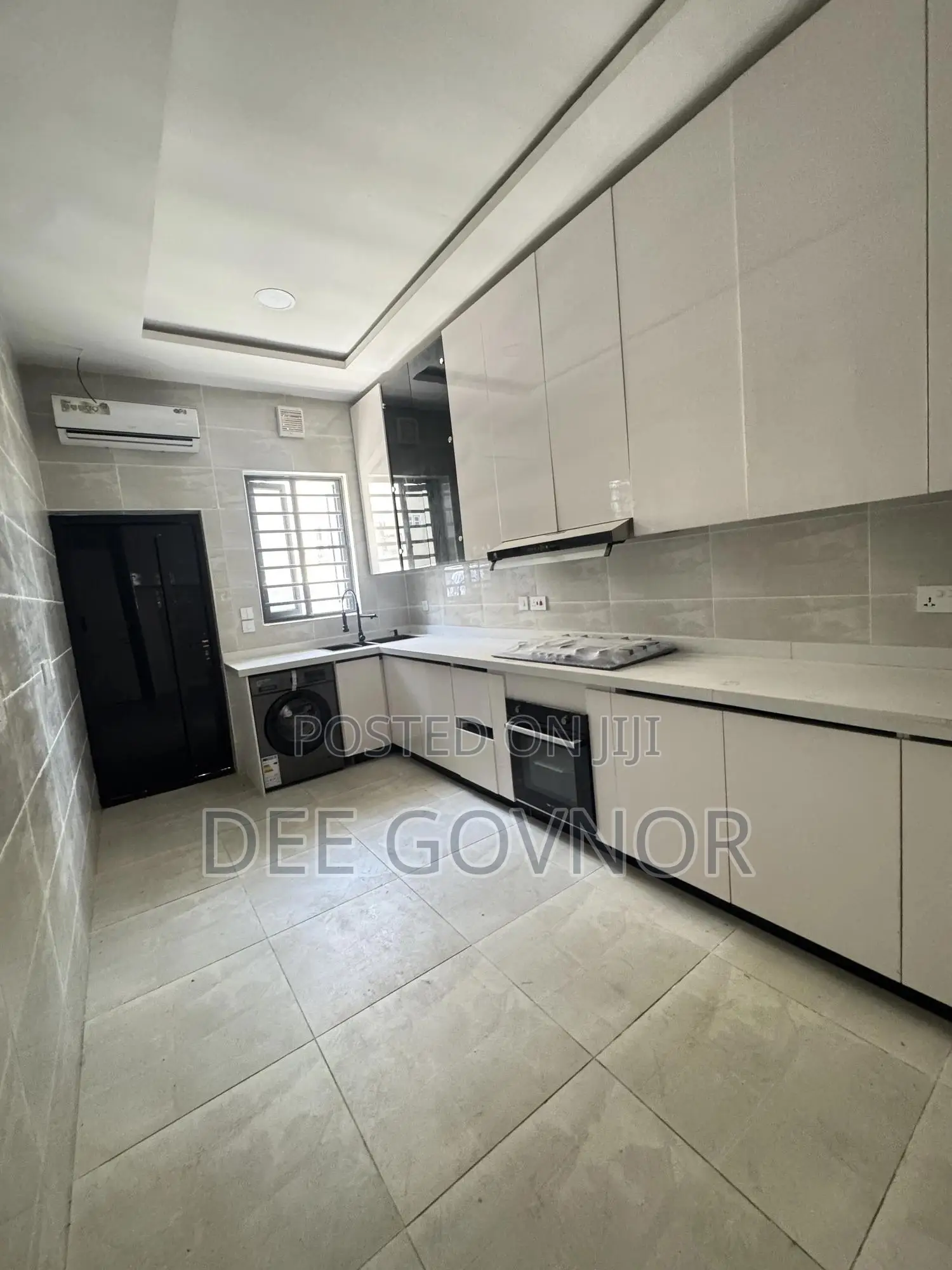 4bdrm Townhouse/Terrace in Victoria Island for Sale in Victoria Island Extension