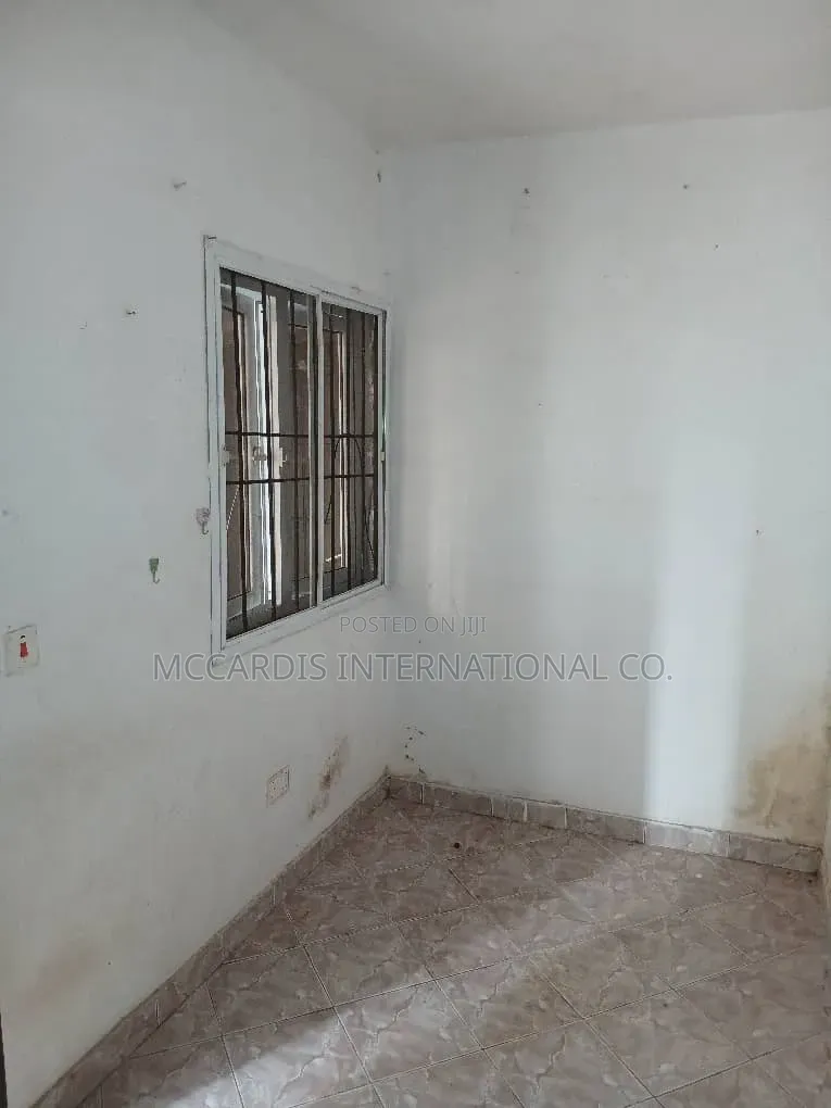 3bdrm Duplex in Gowon, Estate Egbeda for sale in Egbeda / Egbeda
