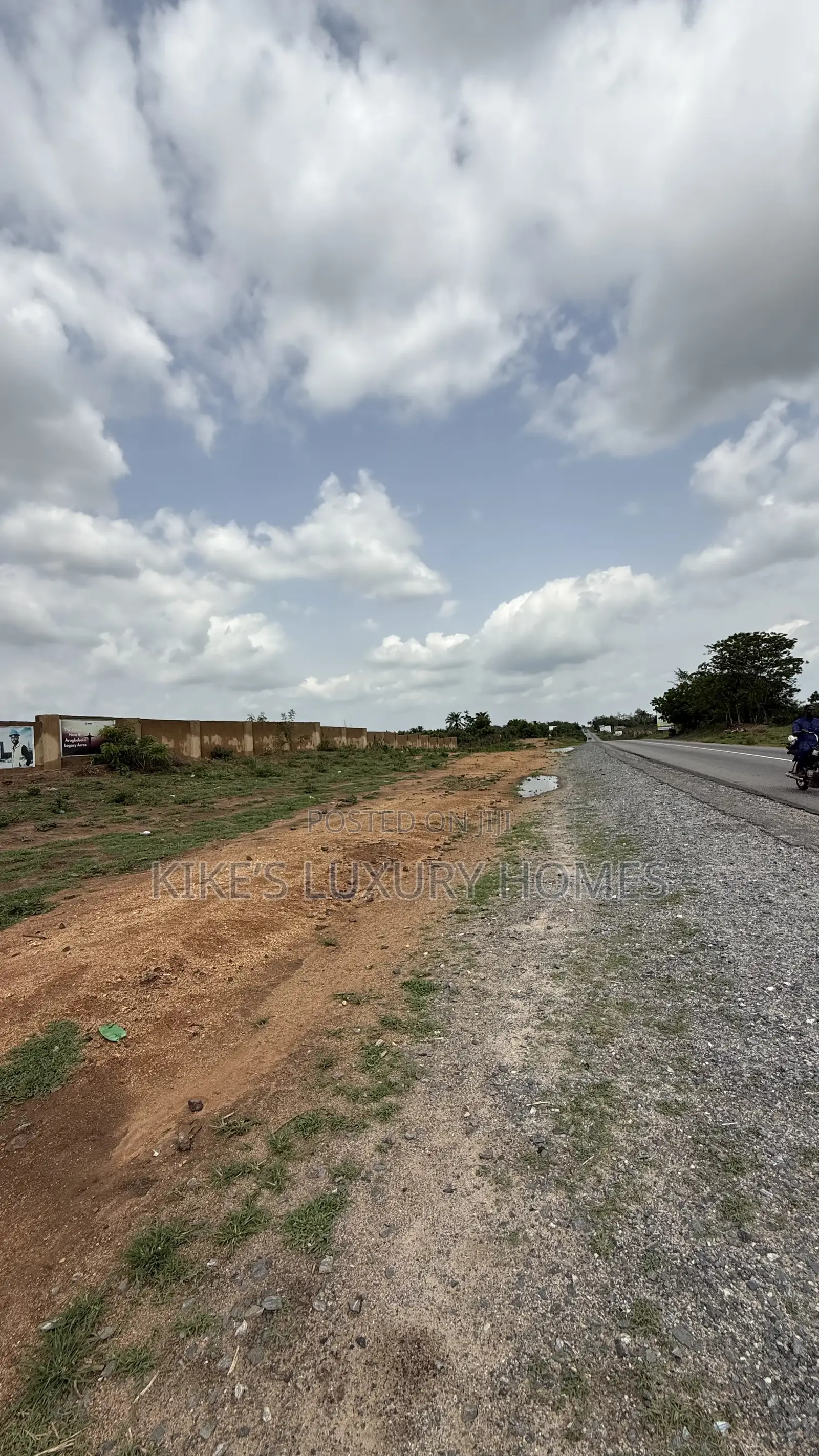 Acres of Land for Sale in Moniya
