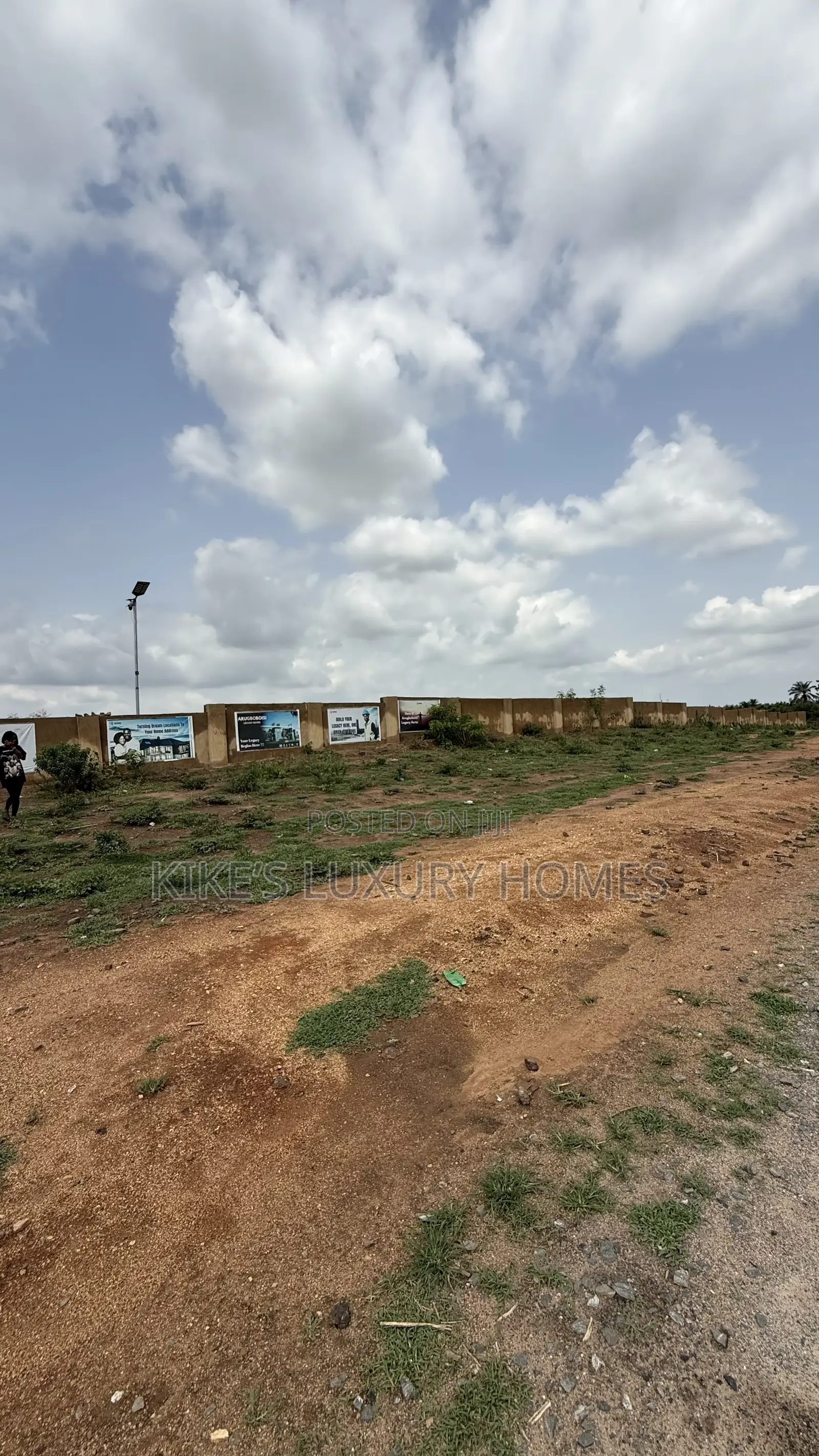 Acres of Land for Sale in Moniya