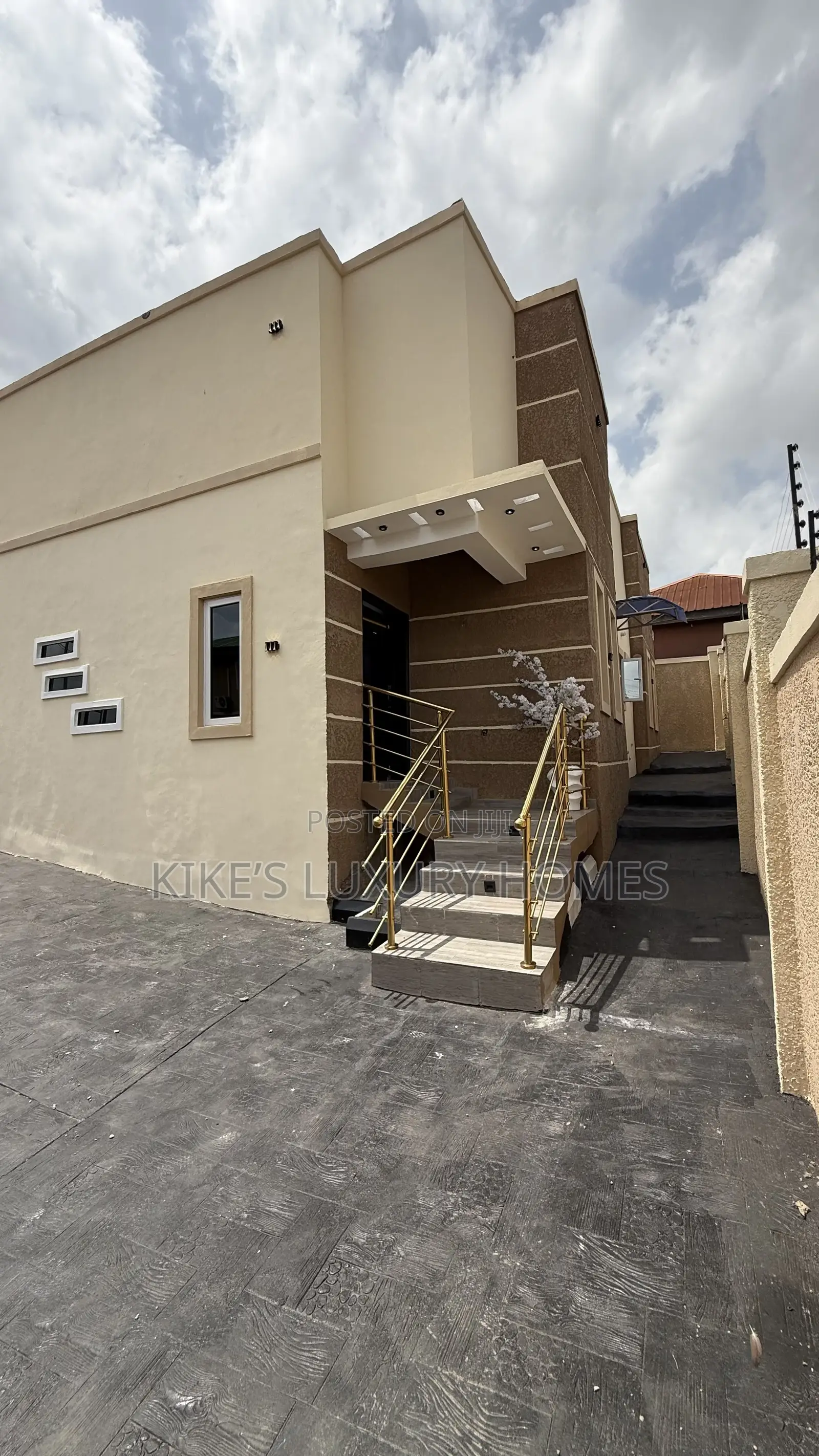 3bdrm Bungalow in Eleyele for sale in Eleyele