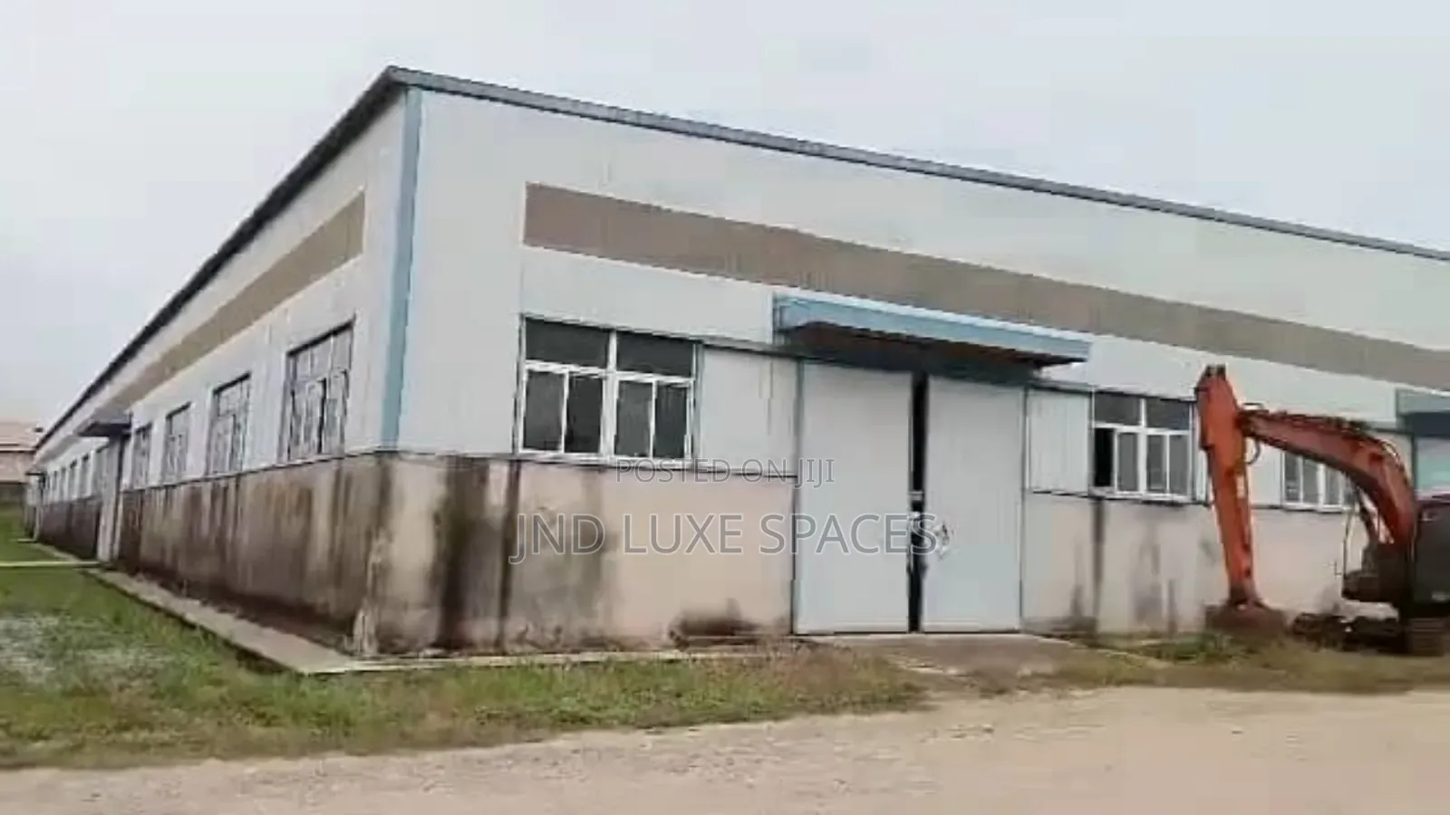 11,000 SQM Warehouse With Other Warehouses Along Lagos Ibadan Express in Obafemi-Owode