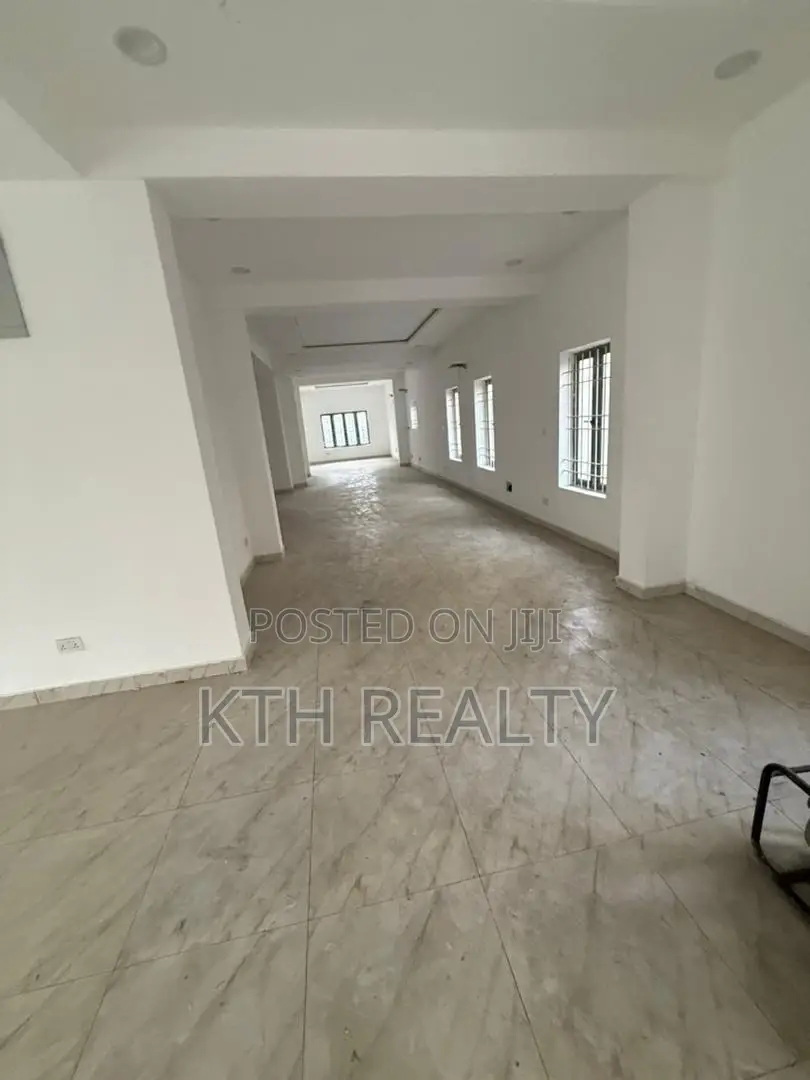 Commercial Lease in Chevron