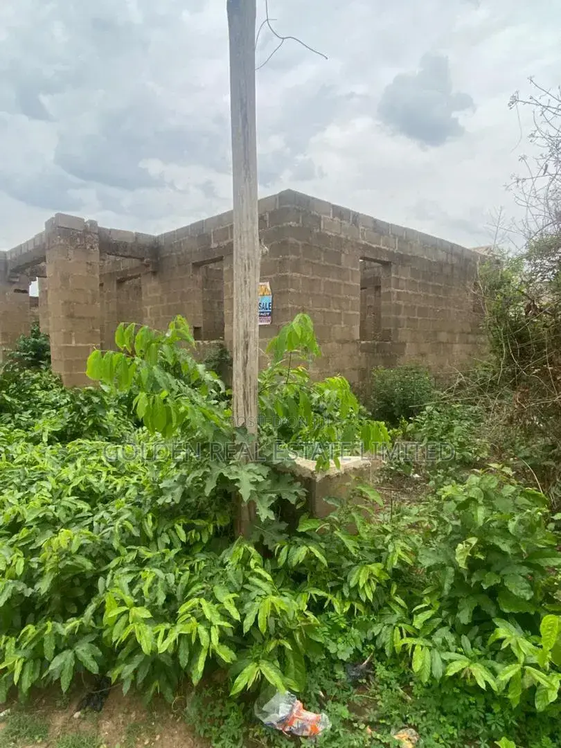 3bdrm Apartment in Oluyole for sale in Oluyole