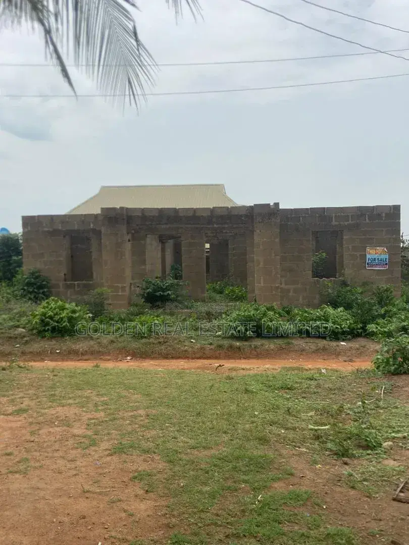 3bdrm Apartment in Oluyole for sale in Oluyole